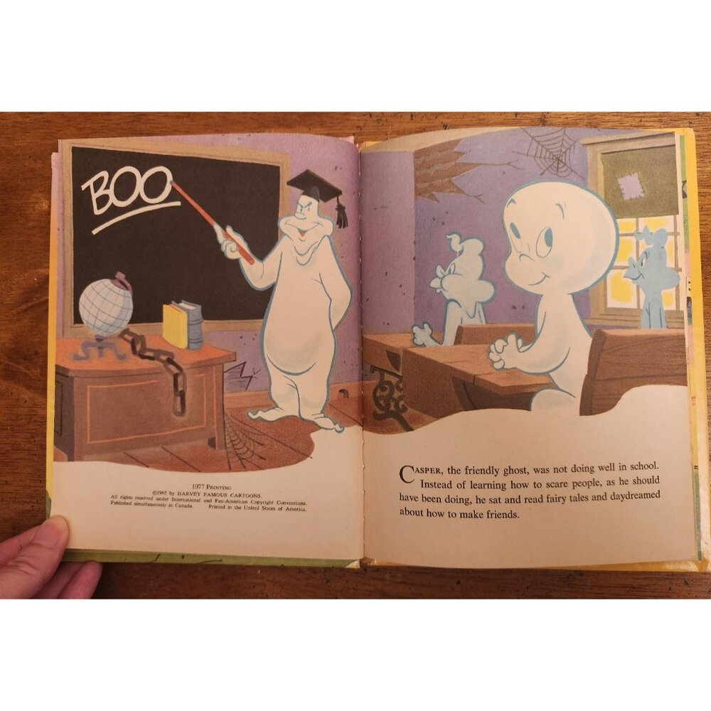 Casper The Friendly Ghost In Ghostland Book - Picture 2 of 2